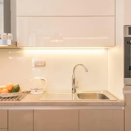 Apartment Nono Near The Beach With Parking דירה